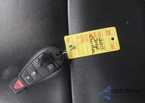 2011 Jeep Grand Cherokee Laredo from USA, damaged, VIN 1J4RR4GG7BC534602